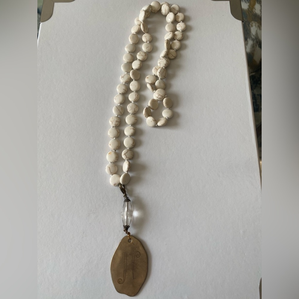 Initial (H) Neckace